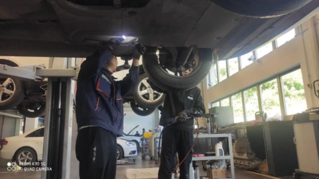 校內(nèi)學(xué)習(xí)+企業(yè)實踐——機電汽車工程系探索校企合作新模式