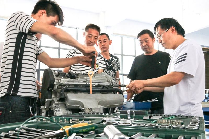 助力脫貧攻堅，“四類人員”  重返校園圓夢想