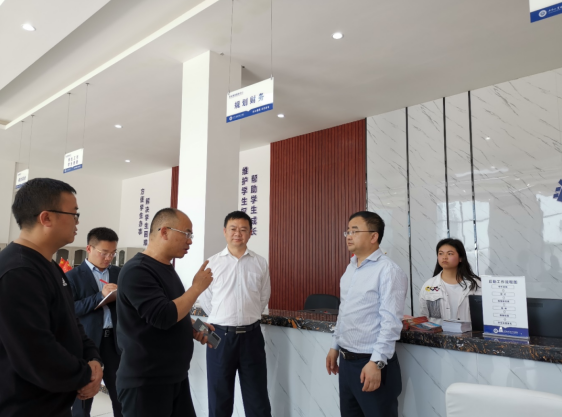 突出學史力行，為學生辦實事解難題 ——畢節(jié)工職院黨委書記李涌到學生事務服務中心、 學生宿舍走訪調研