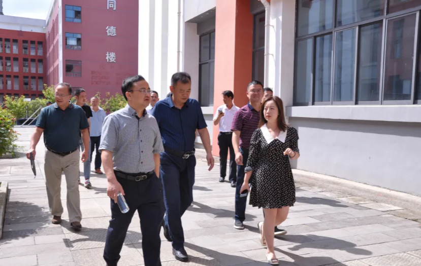 李涌、邱國援帶隊檢查技能大賽承辦項目準(zhǔn)備情況