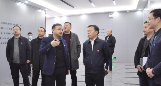 畢節(jié)市委常委、市委統(tǒng)戰(zhàn)部部長陳宗俊赴畢節(jié)工業(yè)職業(yè)技術(shù)學(xué)院調(diào)研