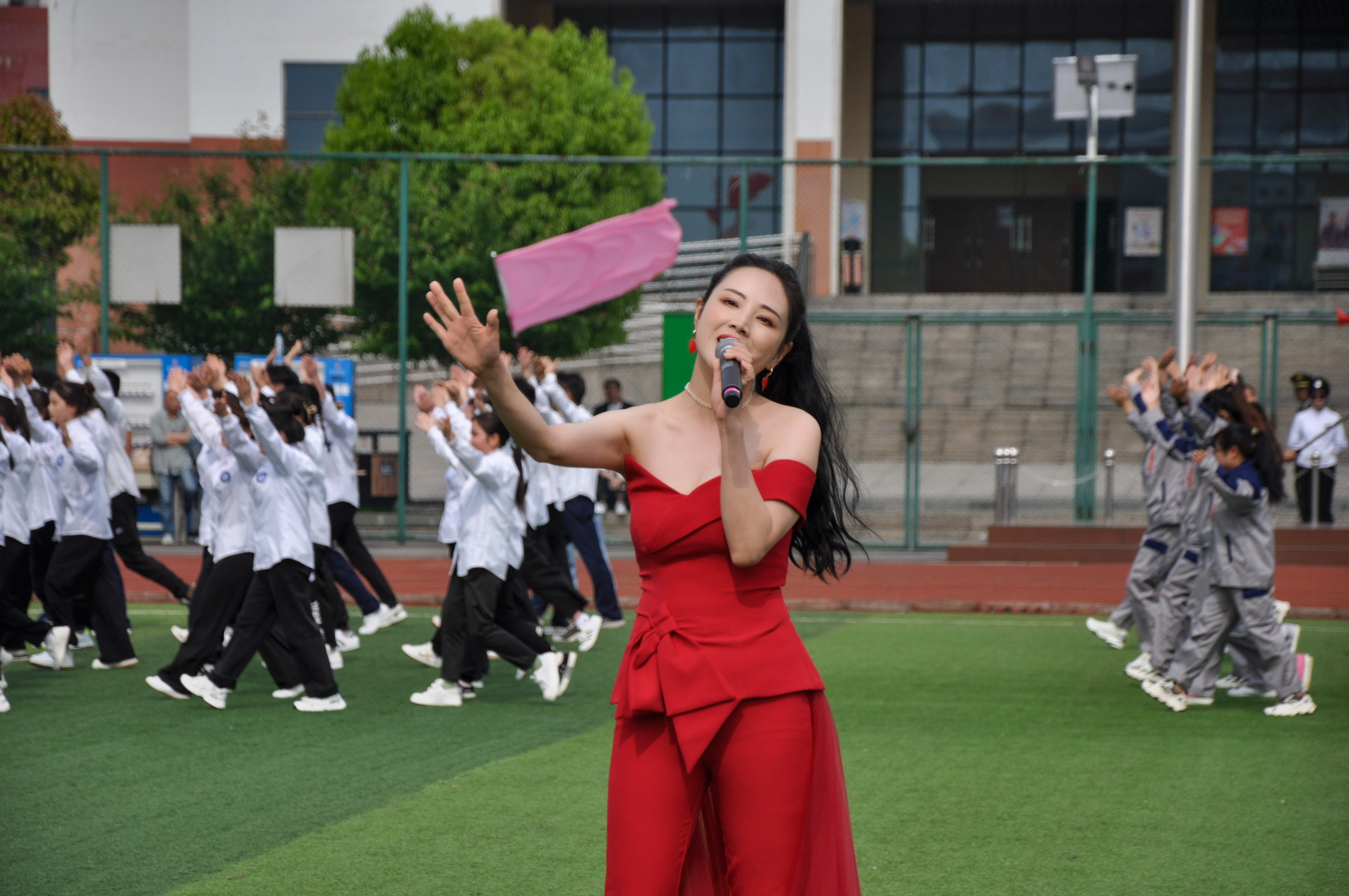 第二屆校園文化藝術(shù)節(jié)、第三屆田徑運(yùn)動(dòng)會(huì)開(kāi)幕式