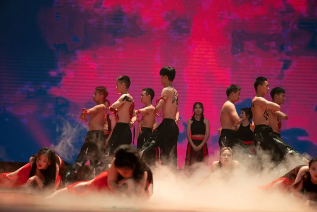 聚散有時(shí) 未來(lái)可期 | 愿此去前程似錦，再相逢依然如故！