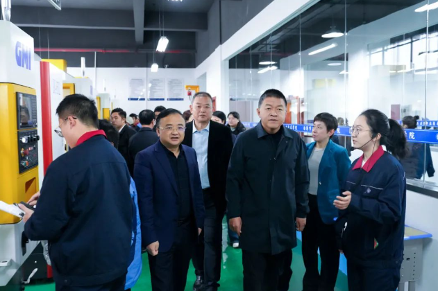 畢節(jié)市委副書記、市長吳東來一行赴我院指導(dǎo)調(diào)研